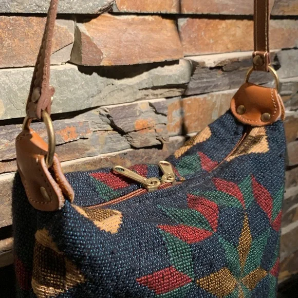 Crossbody Tapestry Aztec Print Bag - Picture 9 of 9